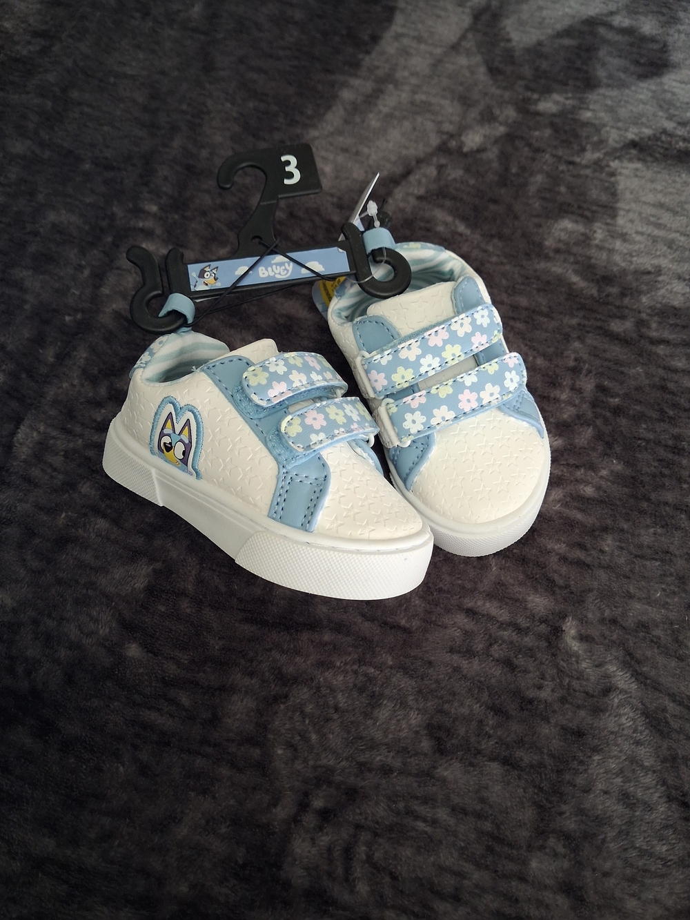 NWT Disney Bluey/Bingo Sneakers Blue, White Toddler/Girls Size: 3